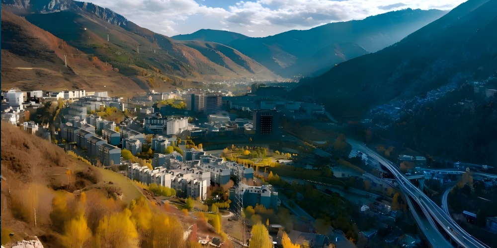 8-Day Sichuan Pure-Adventure Grand Tour: Pre-booked High-Speed Rail, Selected 4-Diamond Comfort & Elite 12-Passenger Small Group