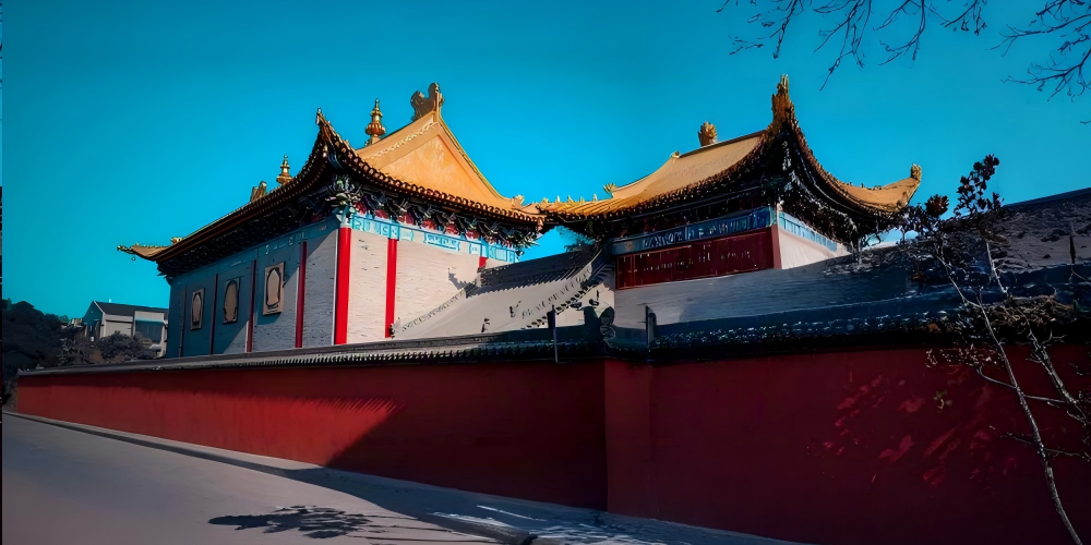The Guangren Lama Temple