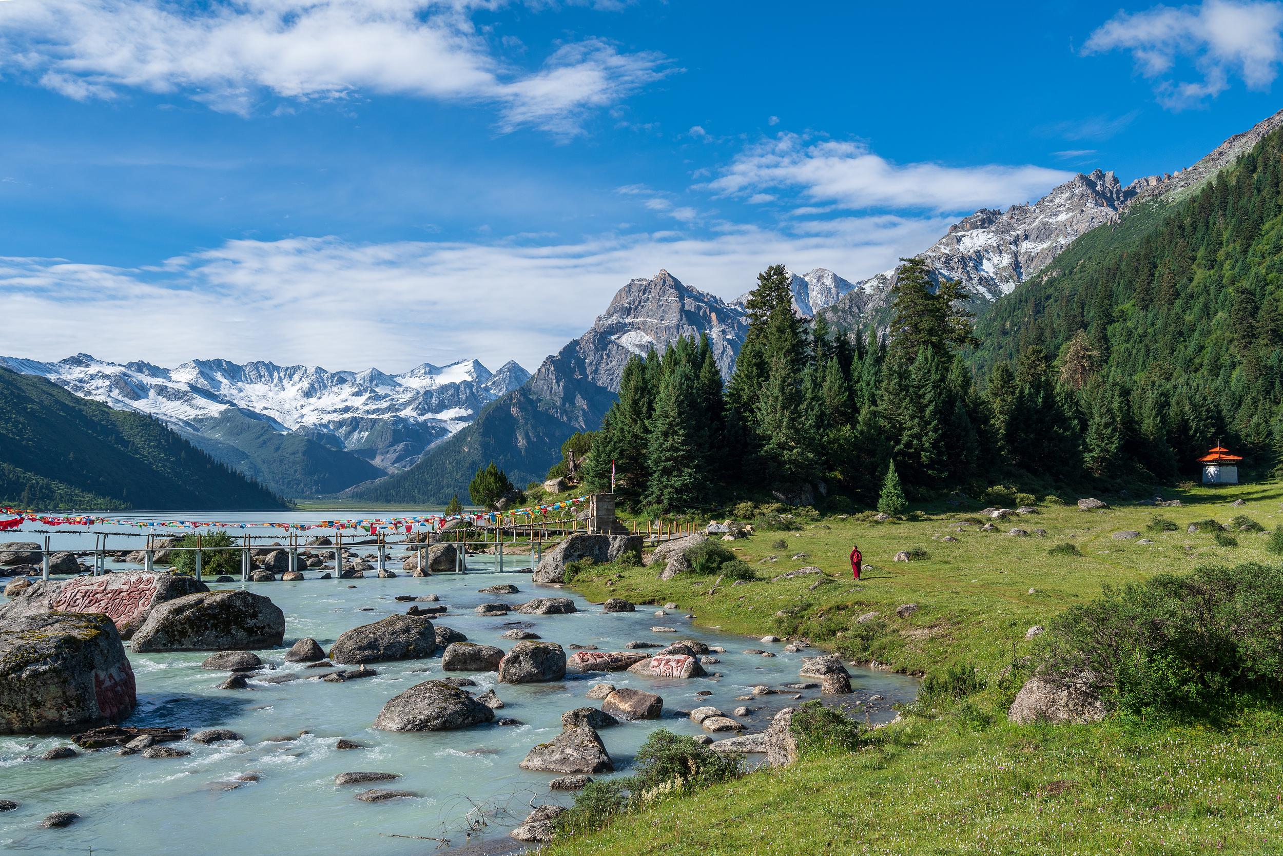 Yulong Lacuo Scenic Area