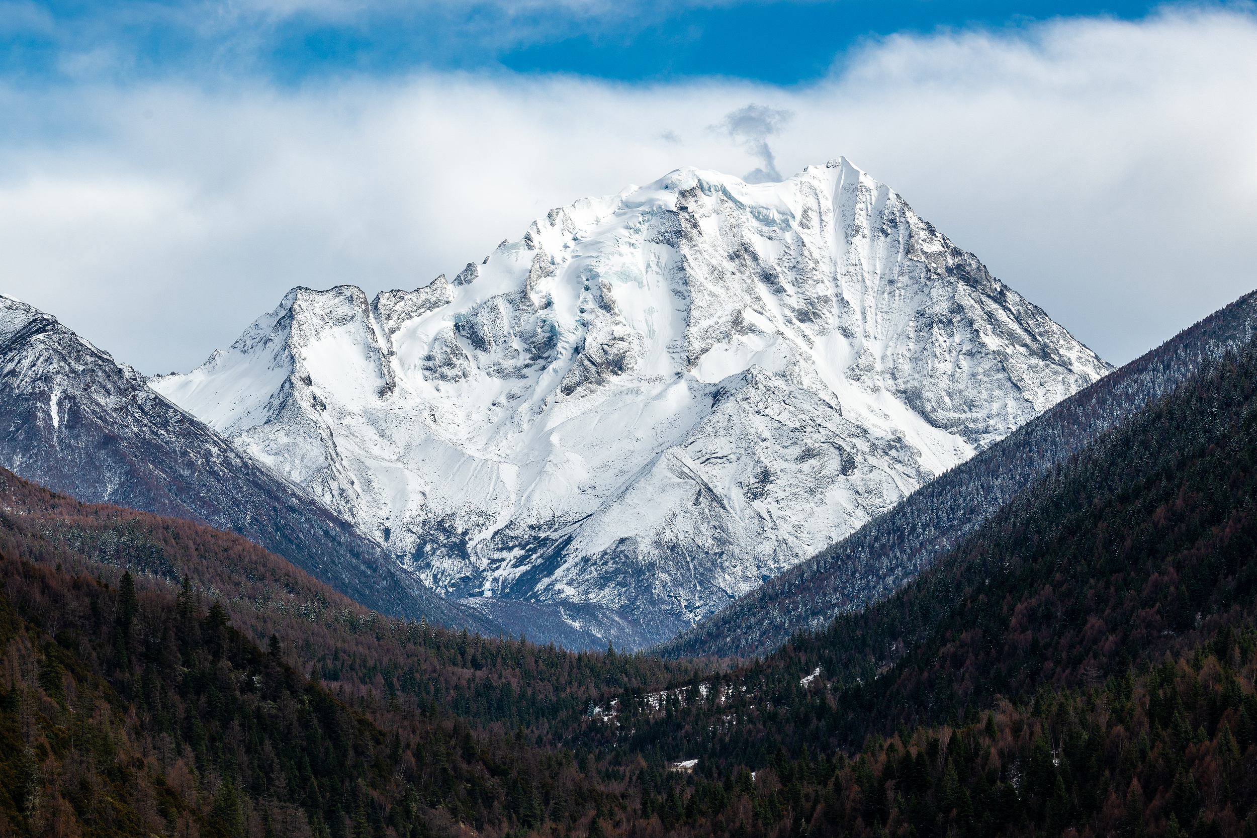 Yala Snow Mountain Viewing Platform