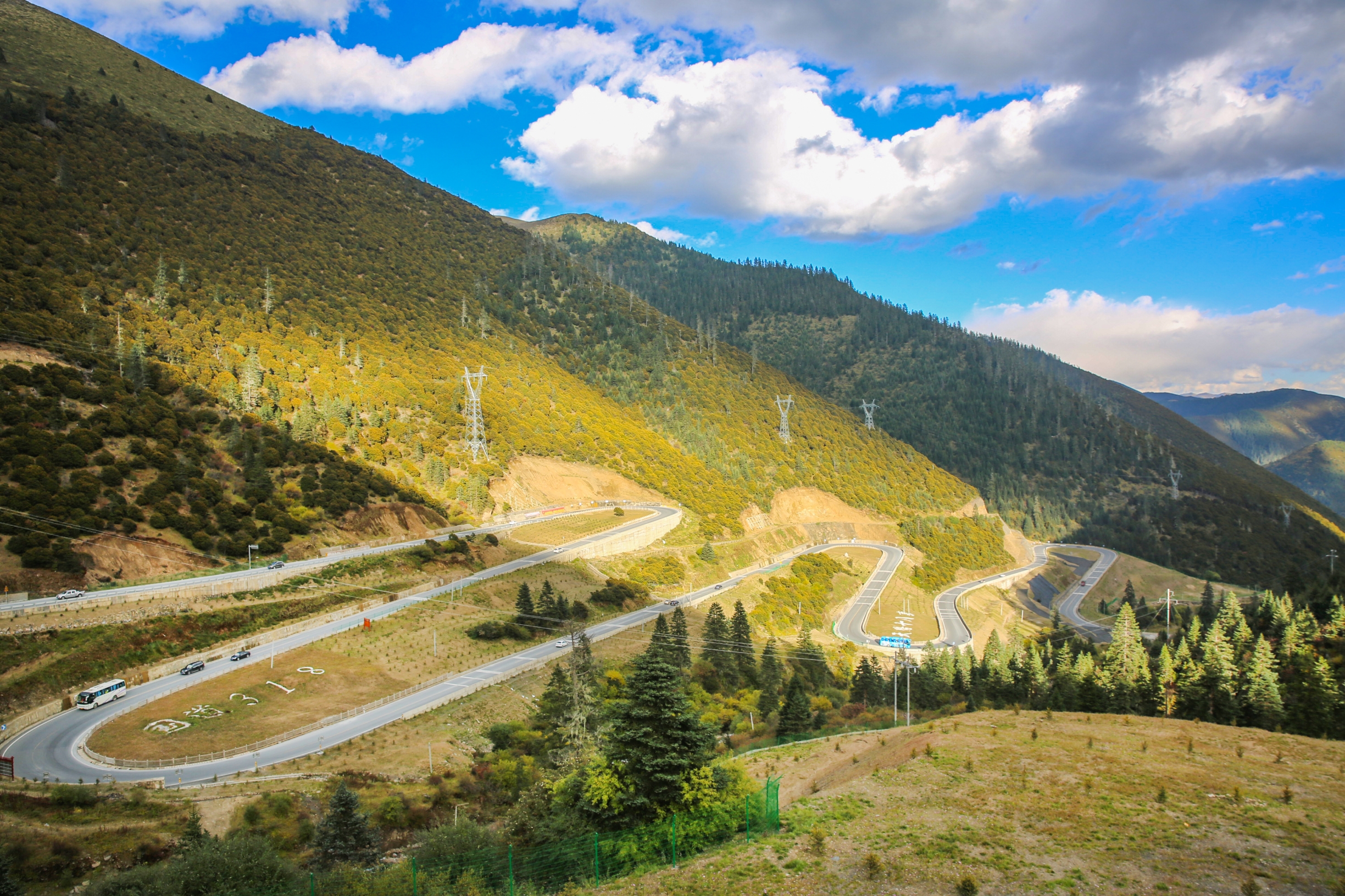 Heavenly Road Eighteen Bends Viewing Platform
