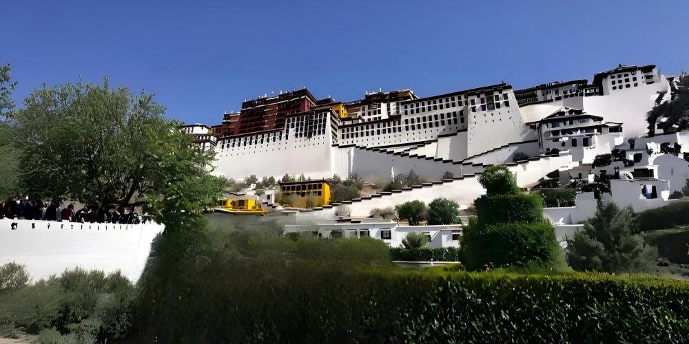 • 4 Days Lhasa Impression Small Group Tour