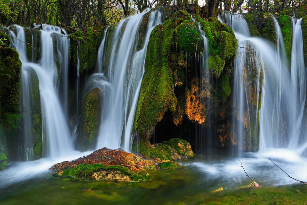 Nuorilang Waterfall