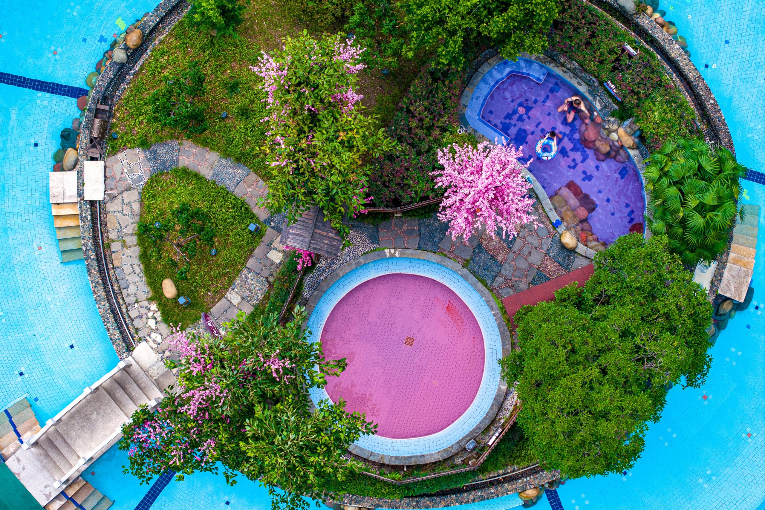 Lingxiu Hot Spring